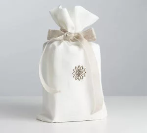 Uurna Muisto valkoinen jpg